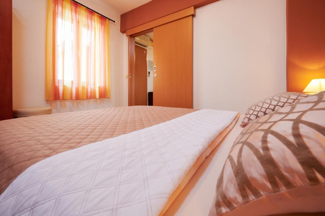 Apartments Ivica Trogir Exterior foto