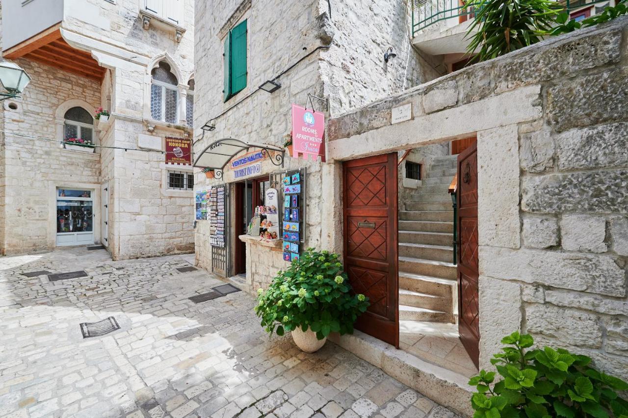 Apartments Ivica Trogir Exterior foto